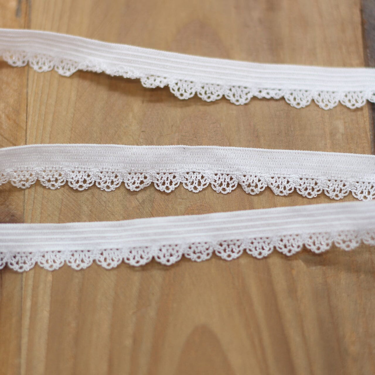Elastique à picots Dentelle lingerie 12mm - Blanc (vendu x10cm) Mercerie Sélection Gaspard & Léonie | Gaspard et Léonie Tissus en ligne et Mercerie à Toulouse