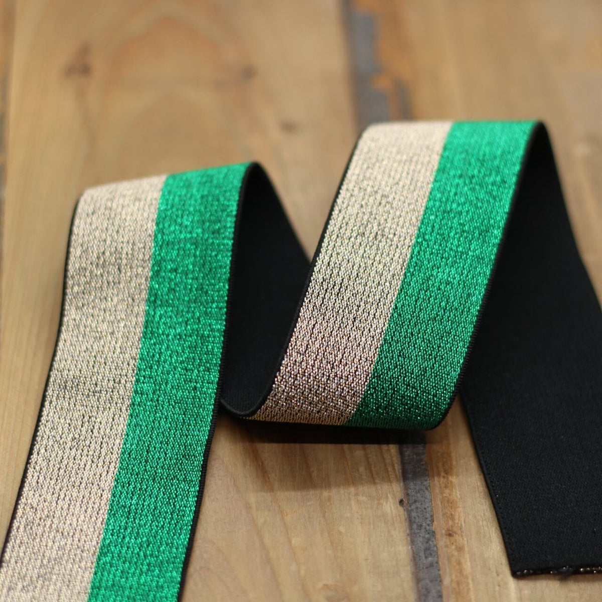Elastique Large Lurex Vert/Doré 40mm (Vendu x10cm) Mercerie Sélection Gaspard & Léonie | Gaspard et Léonie Tissus en ligne et Mercerie à Toulouse