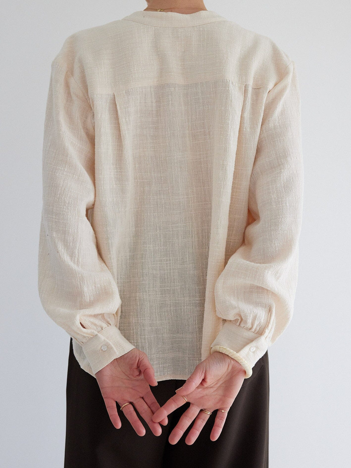 La blouse Allure - Patron de couture pochette - MAISON ESSENTIELLE Patron de couture MAISON ESSENTIELLE | Gaspard et Léonie Tissus en ligne et Mercerie à Toulouse