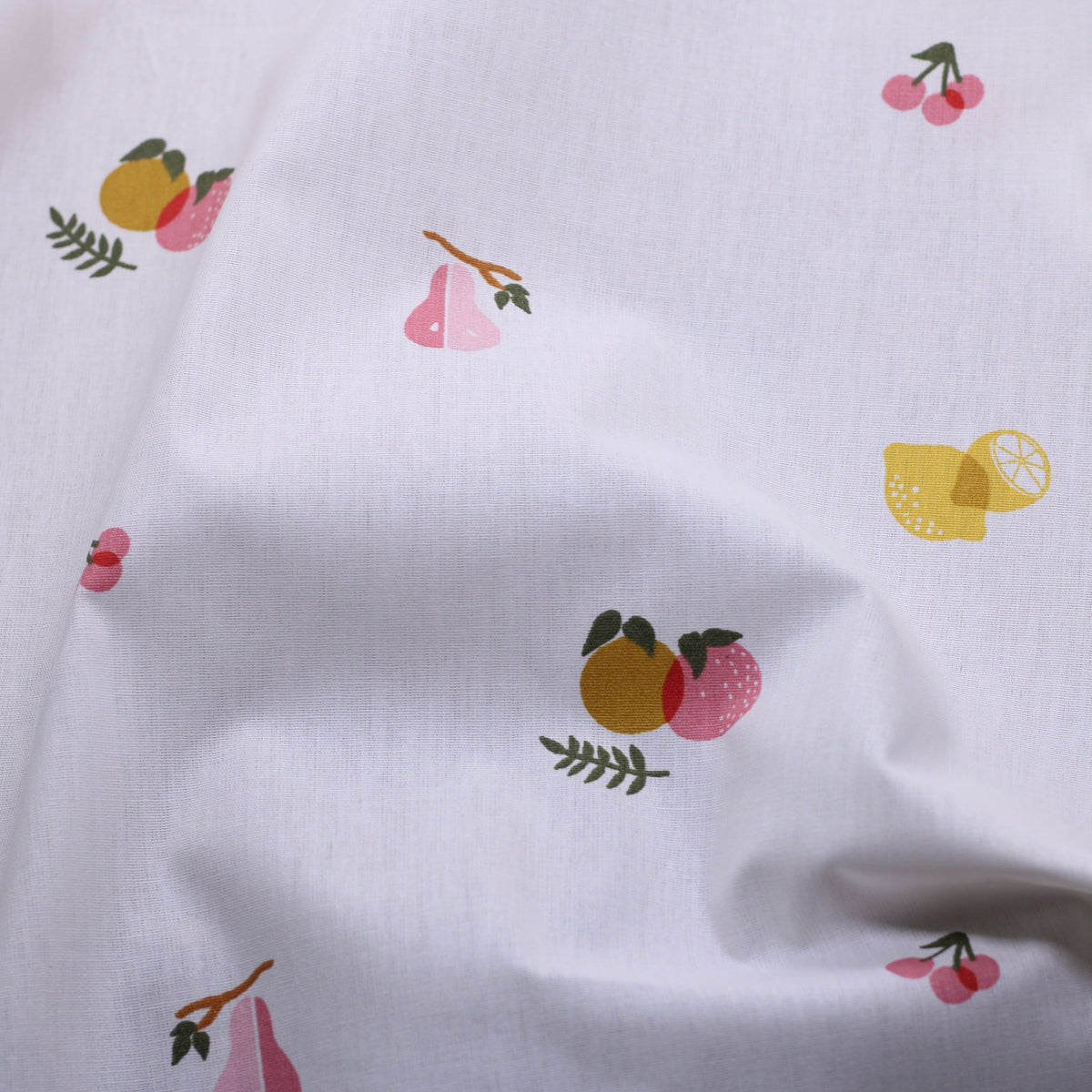 Tissu Coton enduit - FRUIT - Blanc cassé (Vendu x10cm) Tissus POPPY Designed For You | Gaspard et Léonie Tissus en ligne et Mercerie à Toulouse