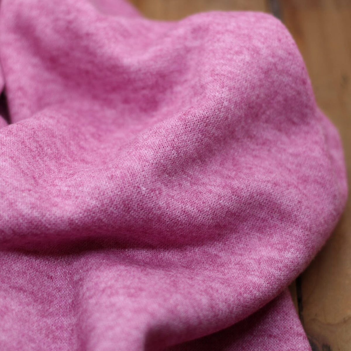 Tissu Maille Viscose tricot - Rose Chiné (Vendu x10cm) Tissus Sélection Gaspard & Léonie | Gaspard et Léonie Tissus en ligne et Mercerie à Toulouse
