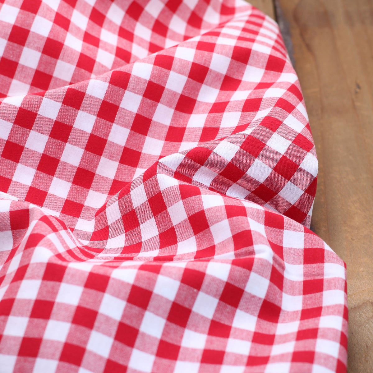 Tissu popeline de coton VICHY - Rouge (Vendu x10cm) Tissus Sélection Gaspard & Léonie | Gaspard et Léonie Tissus en ligne et Mercerie à Toulouse