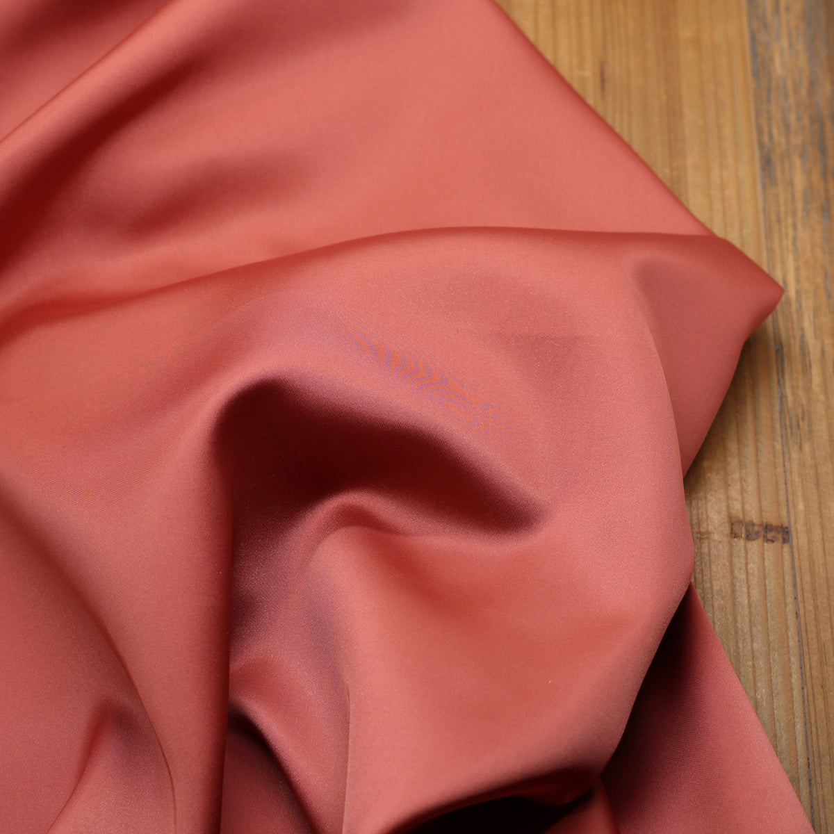 Tissu satin Duchesse uni - Terracotta (Vendu x10cm) Tissus Sélection Gaspard & Léonie | Gaspard et Léonie Tissus en ligne et Mercerie à Toulouse
