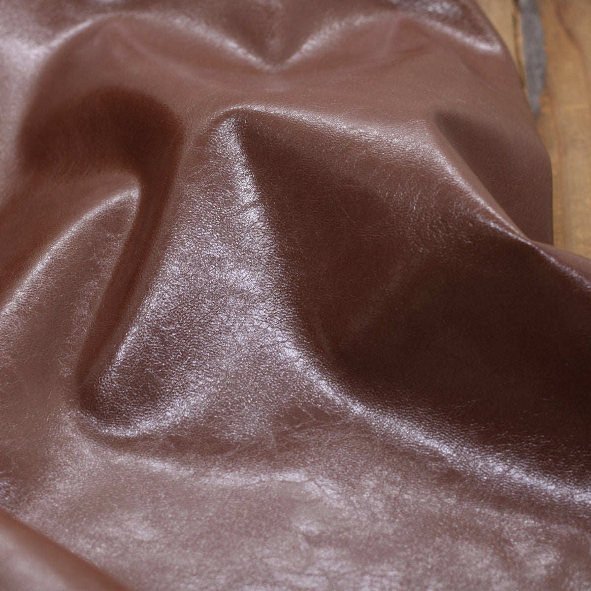 Tissu Simili Cuir Vintage- Marron (Vendu x10cm) Tissus Sélection Gaspard et Léonie | Gaspard et Léonie Tissus en ligne et Mercerie à Toulouse