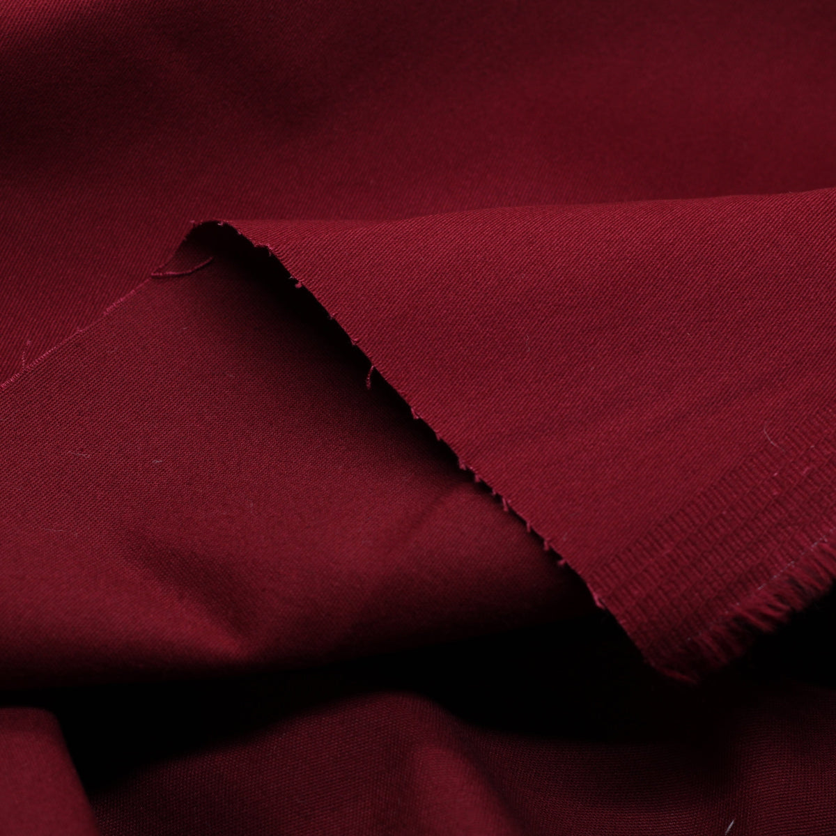 Tissu Twill de coton brossé stretch - CHINO - Rouge bordeaux (Vendu par 10cm) Tissus Sélection Gaspard & Léonie | Gaspard et Léonie Tissus en ligne et Mercerie à Toulouse