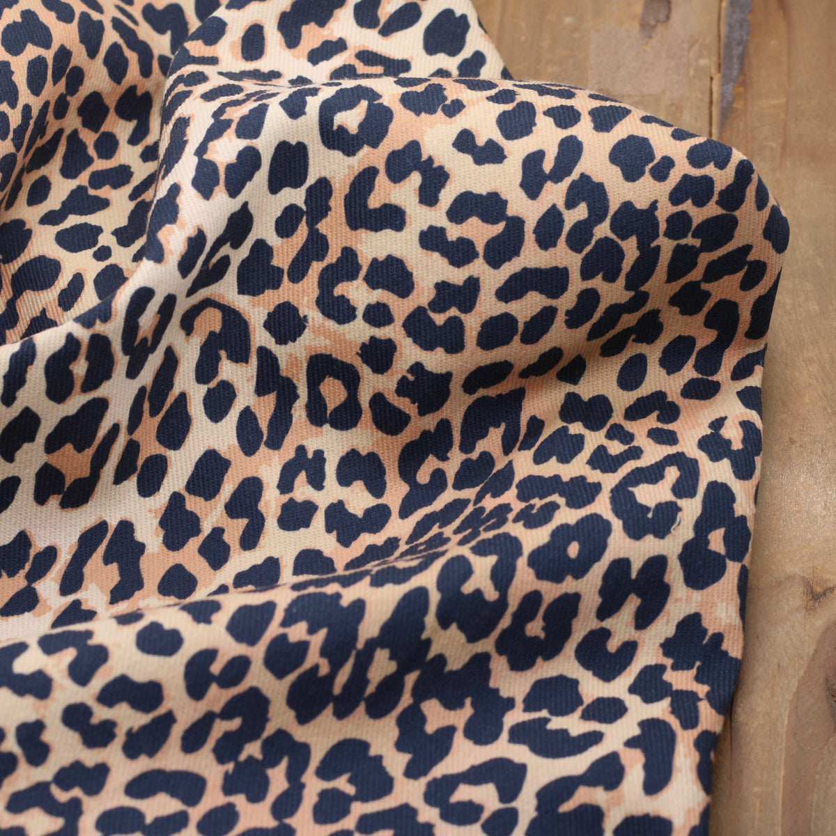 Tissu Twill de coton LEOPARD (Vendu par 10cm) Tissus Sélection Gaspard & Léonie | Gaspard et Léonie Tissus en ligne et Mercerie à Toulouse
