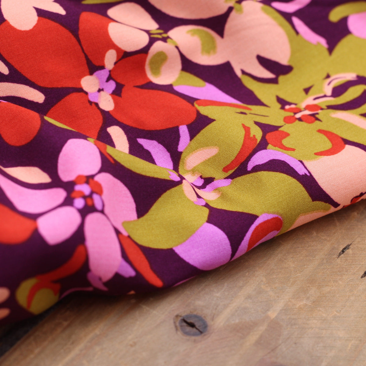 Tissu Viscose - FLEUR - Violet (vendu x10cm) Tissus Sélection Gaspard & Léonie | Gaspard et Léonie Tissus en ligne et Mercerie à Toulouse