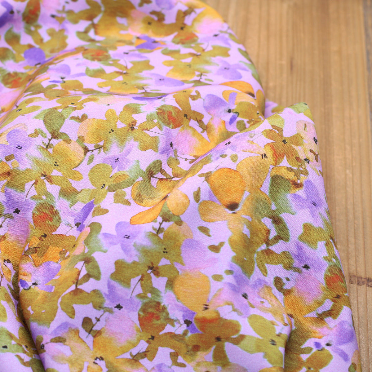 Tissu Viscose Stretch fleuri - Mauve (Vendu x10cm) Tissus Sélection Gaspard & Léonie | Gaspard et Léonie Tissus en ligne et Mercerie à Toulouse