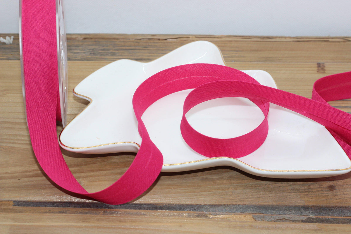 Biais Polycoton uni COL:670 20mm FRAMBOISE(Vendu x10cm) - L'atelier de Gaspard et Léonie