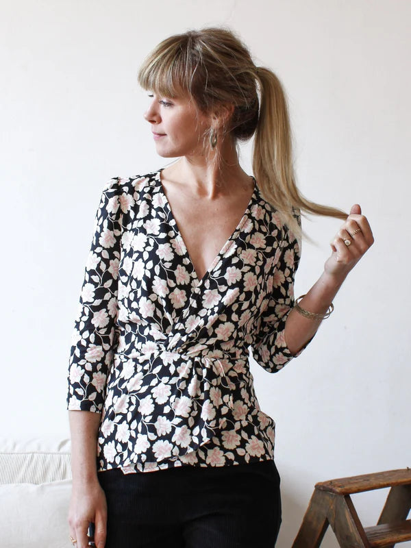 Robe/Blouse VALENTINA - Patron de couture pochette - JOLI LAB Patron de couture JOLI LAB | Gaspard et Léonie Tissus en ligne et Mercerie à Toulouse