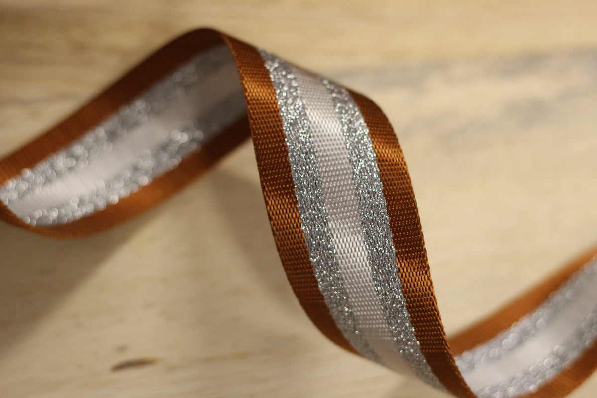 Sangle 38mm marron cuivré/argent/blanc (Vendu x10cm) Mercerie Sélection Gaspard & Léonie | Gaspard et Léonie Tissus Mercerie Toulouse