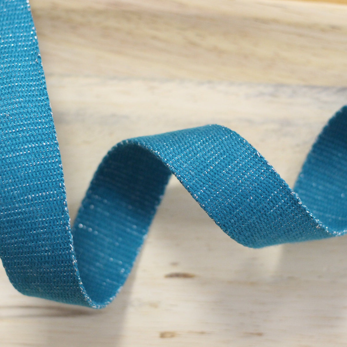 Sangle Métallisée Bleu Turquoise/Argent (Vendu x10cm) Mercerie Sélection Gaspard & Léonie | Gaspard et Léonie Tissus Mercerie Toulouse