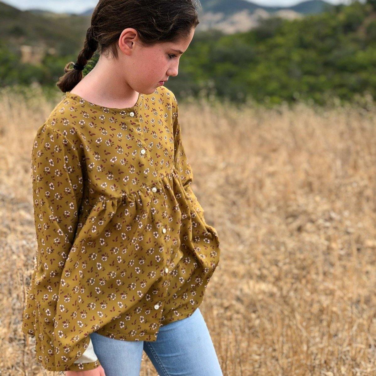 STOCKHOLM KIDS Blouse ou robe fille Patron de couture pochette - L'atelier de Gaspard et Léonie