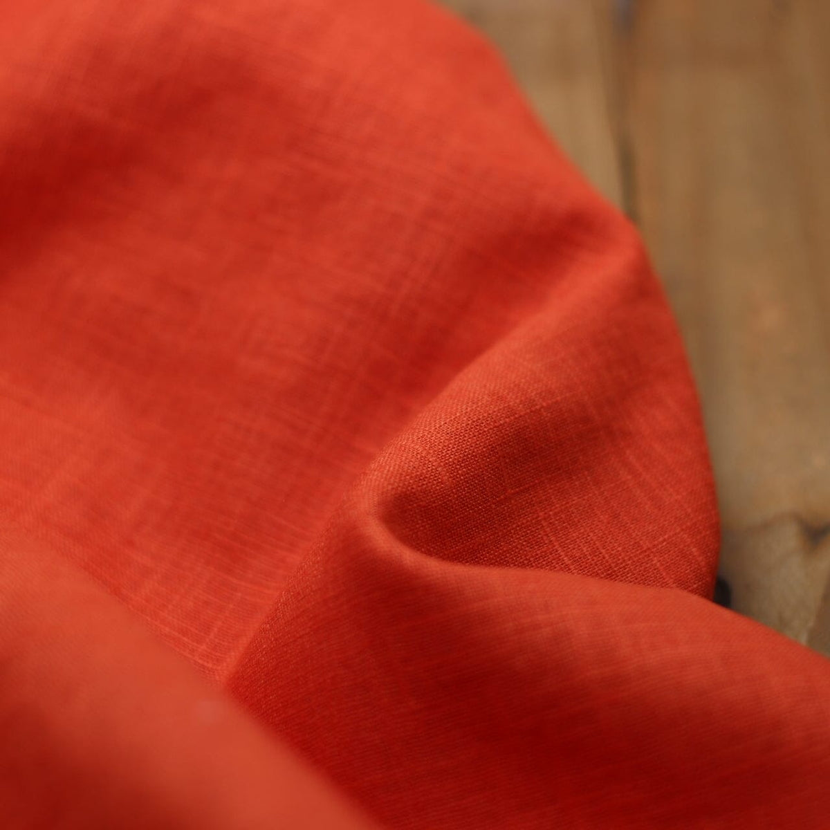 Tissu 100% Lin Lavé Uni - Orange (Vendu x10cm) Tissus Sélection Gaspard & Léonie | Gaspard et Léonie Tissus en ligne et Mercerie à Toulouse