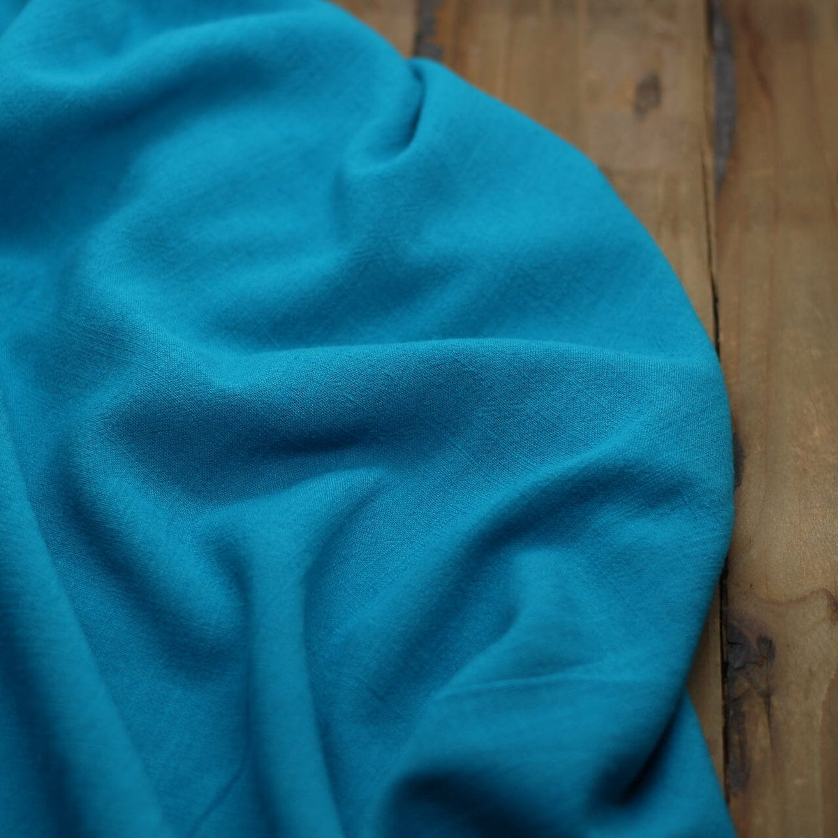 Tissu Lin Viscose Uni - Turquoise (Vendu x10cm) Tissus Sélection Gaspard & Léonie | Gaspard et Léonie Tissus en ligne et Mercerie à Toulouse