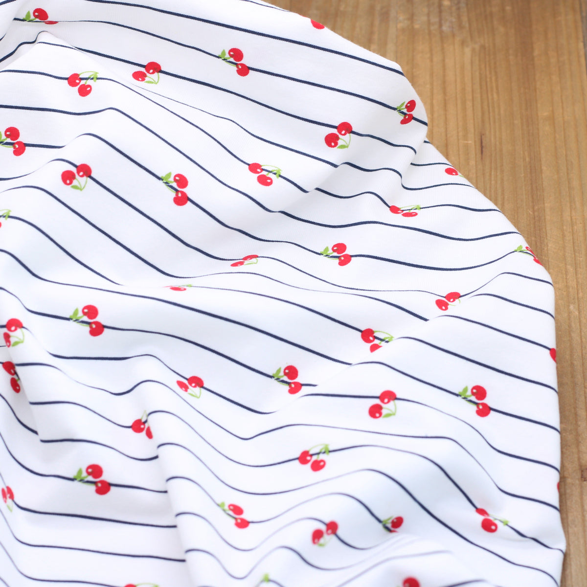 Jersey de coton - Rayé Cerises - Blanc (Vendu x10cm) Tissus Sélection Gaspard & Léonie | Gaspard et Léonie Tissus en ligne et Mercerie à Toulouse