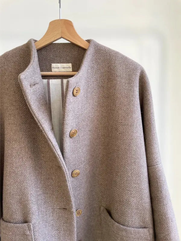 La veste/manteau EVERYDAY - Patron de couture pochette - MAISON ESSENTIELLE Patron de couture MAISON ESSENTIELLE | Gaspard et Léonie Tissus en ligne et Mercerie à Toulouse