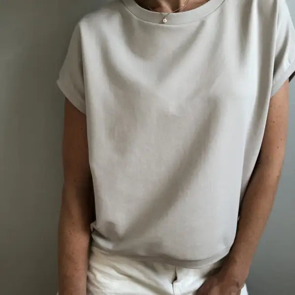 Le tee-shirt/sweat PARFAIT - Patron de couture pochette - MAISON ESSENTIELLE Patron de couture MAISON ESSENTIELLE | Gaspard et Léonie Tissus en ligne et Mercerie à Toulouse