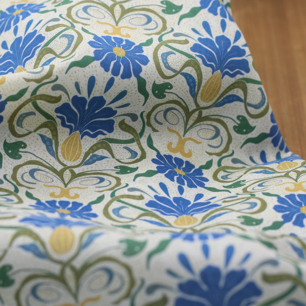 Tissu batiste de coton MUMBAI - Bleu/Ocre (vendu x10cm) Tissus Sélection Gaspard & Léonie | Gaspard et Léonie Tissus en ligne et Mercerie à Toulouse