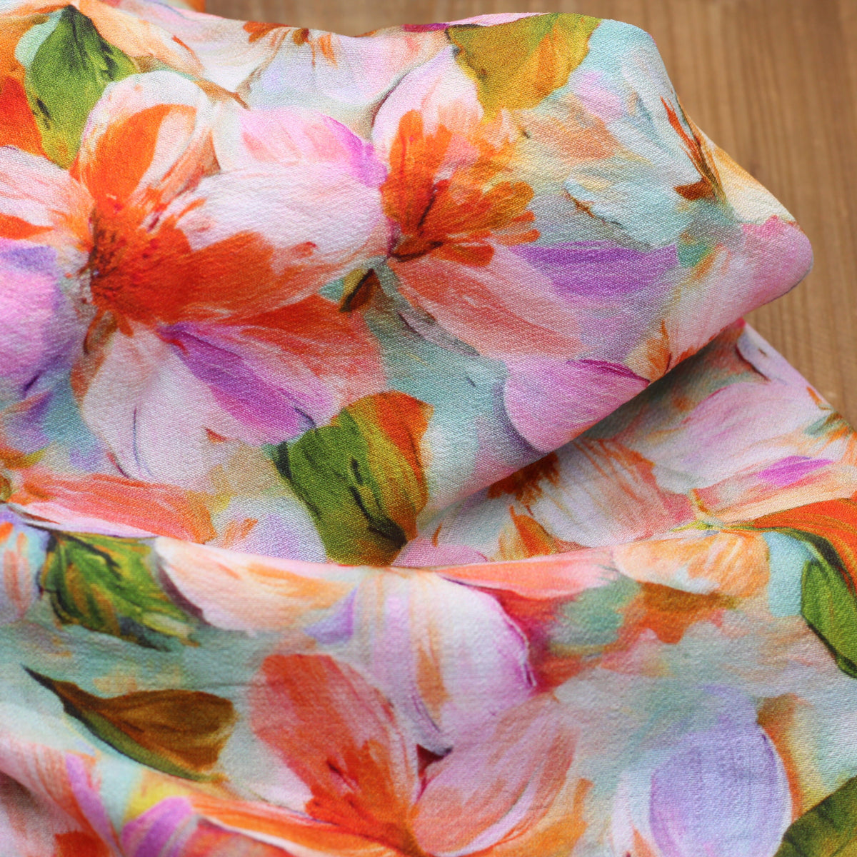 Tissu Crêpe de viscose fleuri- NELLY - Rose (Vendu x10cm) Tissus Sélection Gaspard & Léonie | Gaspard et Léonie Tissus en ligne et Mercerie à Toulouse