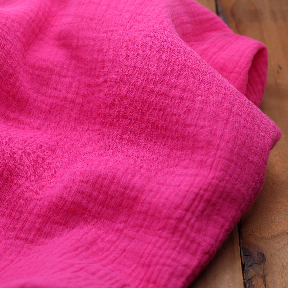 Tissu Double gaze de coton BIO - Rose Fuchsia (Vendu x10cm) Tissus Sélection Gaspard & Léonie | Gaspard et Léonie Tissus en ligne et Mercerie à Toulouse
