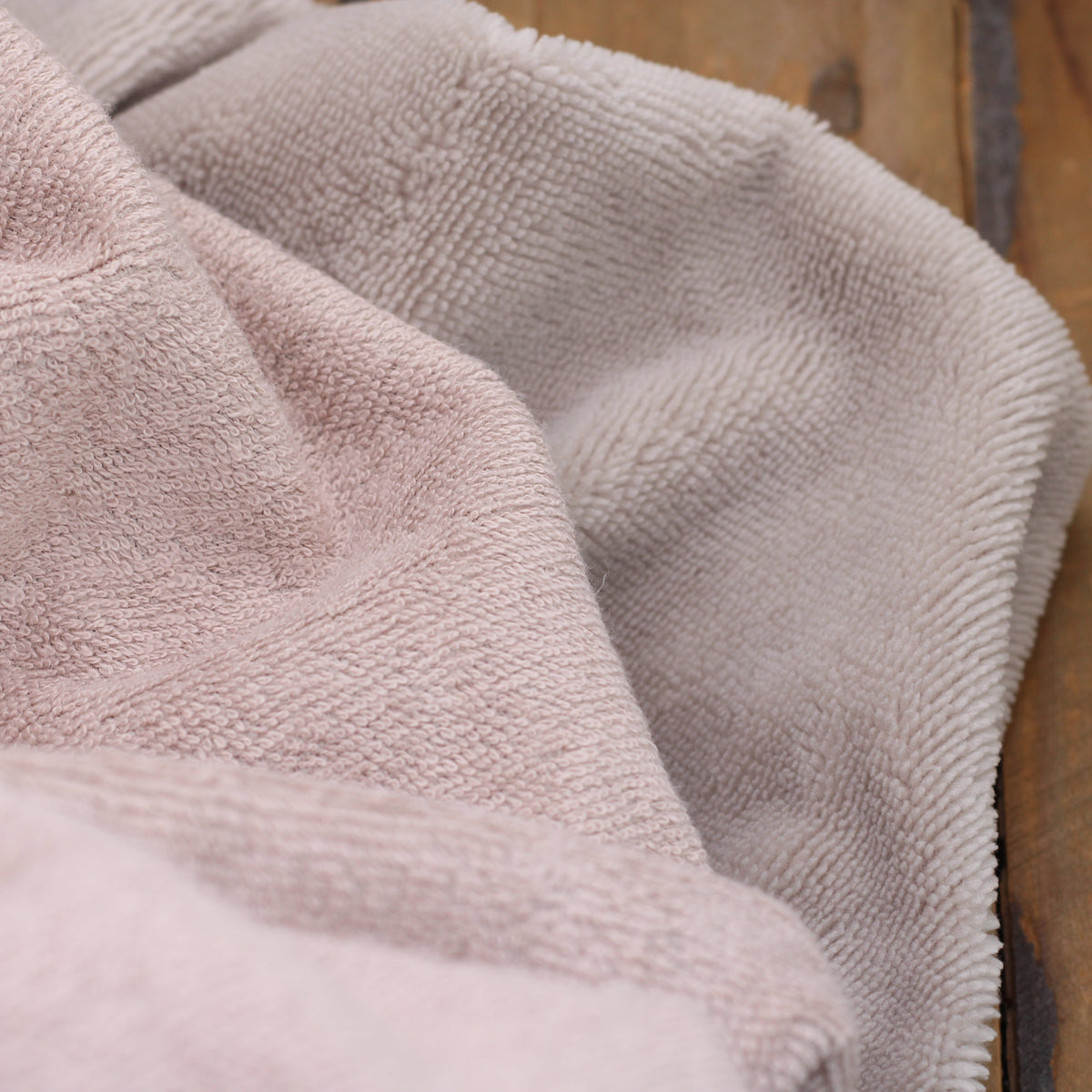 Tissu Eponge Microfibre de bambou - Beige (Vendu x10cm) Tissus Sélection Gaspard & Léonie | Gaspard et Léonie Tissus en ligne et Mercerie à Toulouse