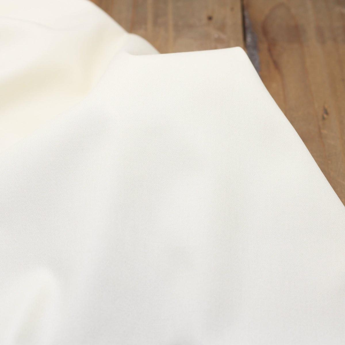Tissu Fine Gabardine de coton unie Stretch - Ecru (Vendu par 10cm Tissus Sélection Gaspard & Léonie | Gaspard et Léonie Tissus en ligne et Mercerie à Toulouse