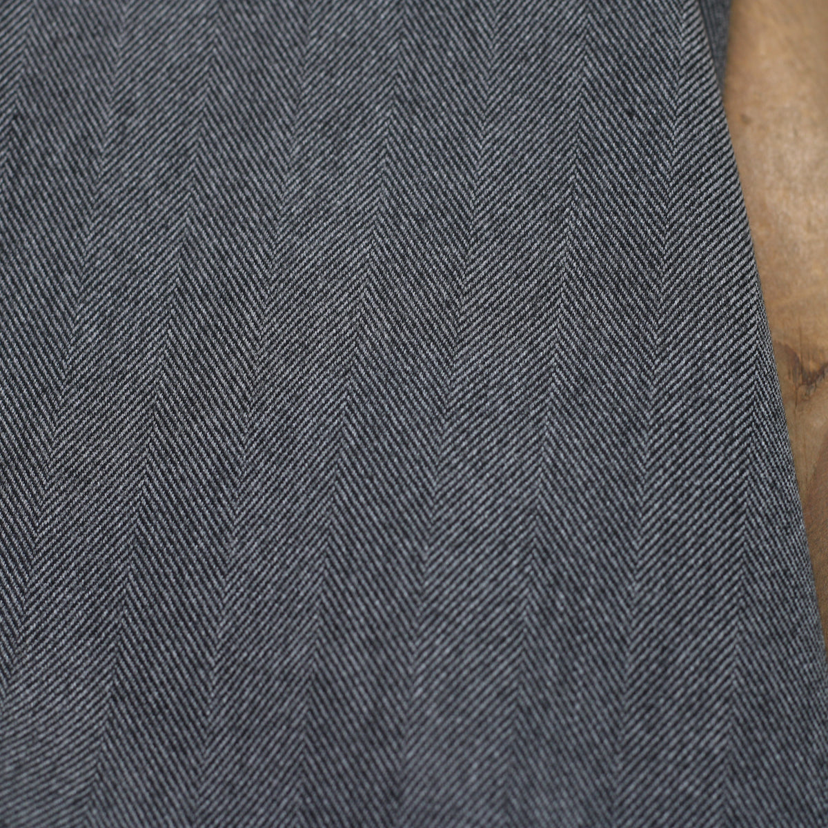 Tissu Herringbone 15MM Stretch - Gris (vendu x10cm) Tissus Sélection Gaspard & Léonie | Gaspard et Léonie Tissus en ligne et Mercerie à Toulouse