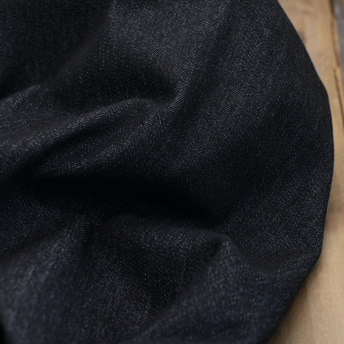 Tissu Jean denim Stretch- Noir (Vendu x10cm) Tissus Sélection Gaspard & Léonie | Gaspard et Léonie Tissus en ligne et Mercerie à Toulouse