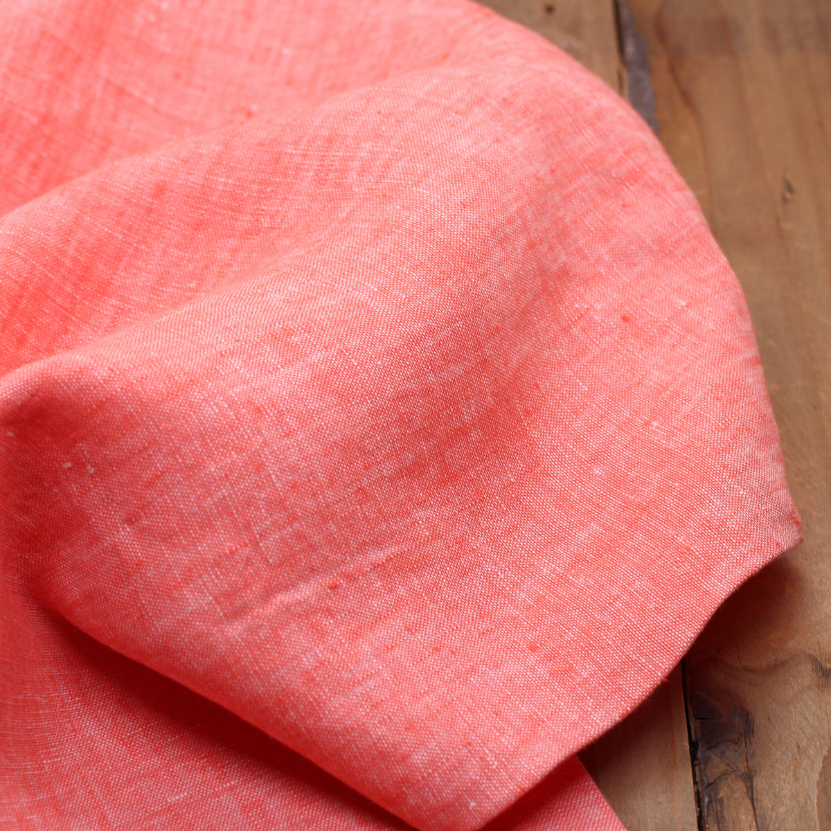 Tissu Lin chambray Uni - Corail (Vendu x10cm) Tissus Sélection Gaspard & Léonie | Gaspard et Léonie Tissus en ligne et Mercerie à Toulouse