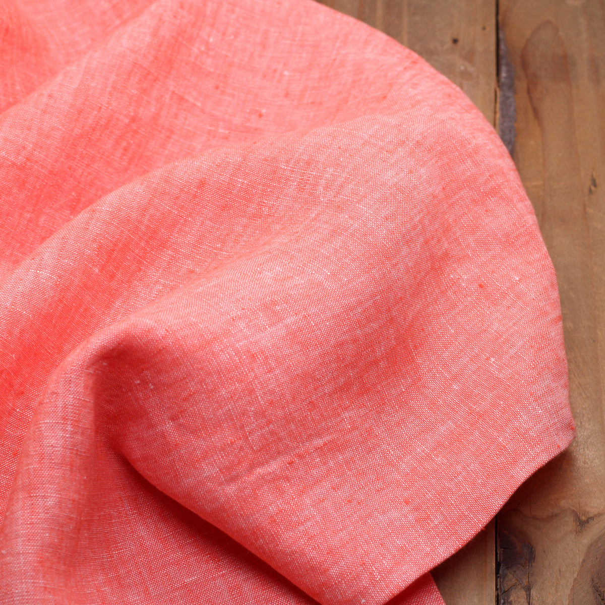 Tissu Lin chambray Uni - Corail (Vendu x10cm) Tissus Sélection Gaspard & Léonie | Gaspard et Léonie Tissus en ligne et Mercerie à Toulouse
