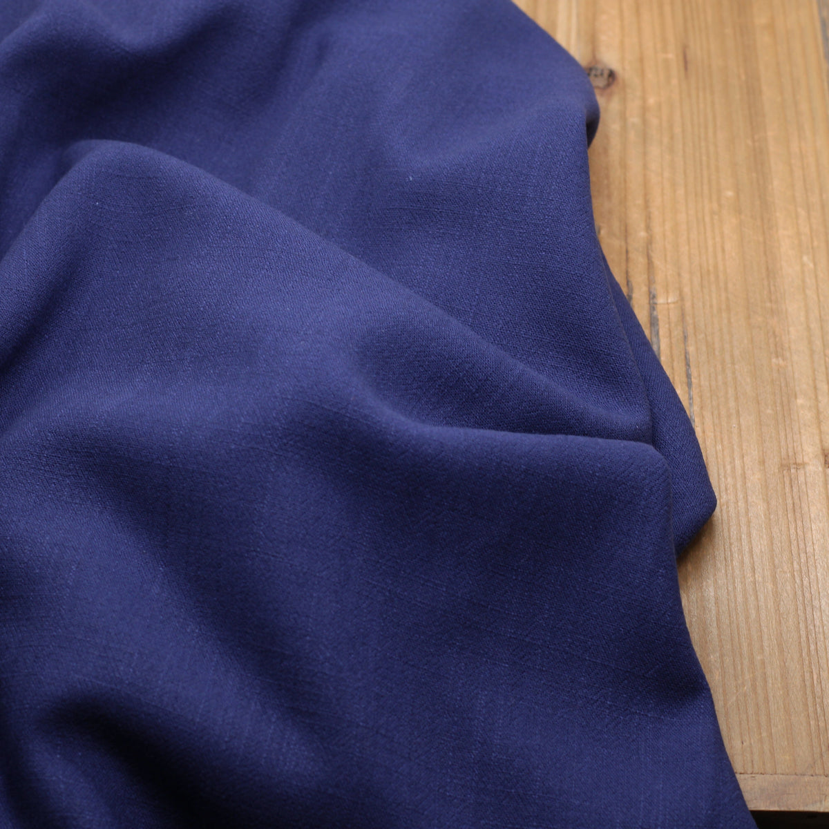 Tissu Lin Viscose Uni - Bleu marine (Vendu x10cm) Tissus Sélection Gaspard & Léonie | Gaspard et Léonie Tissus en ligne et Mercerie à Toulouse