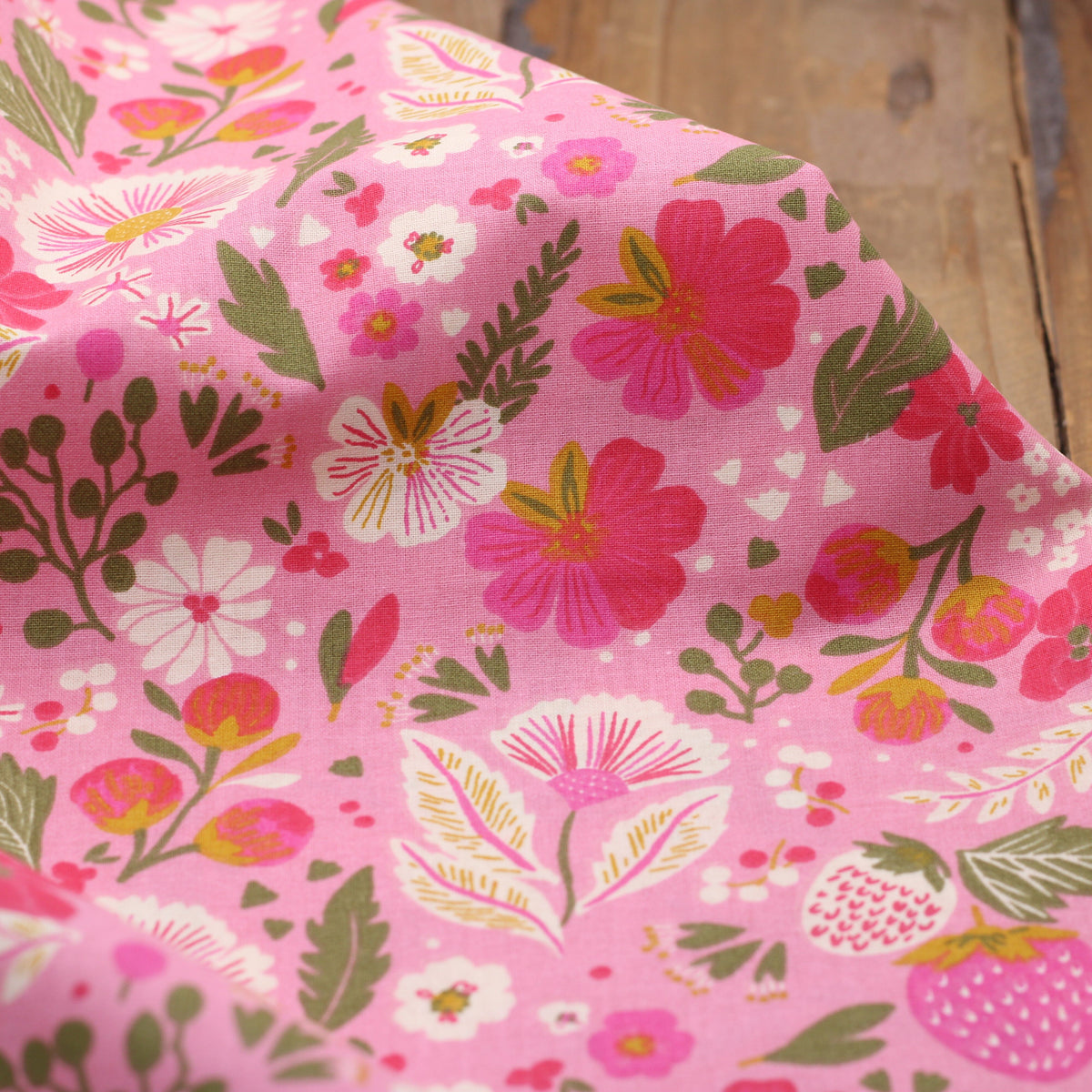 Tissu popeline de coton - OSTAC - Rose (vendu x10cm) Tissus DOMOTEX | Gaspard et Léonie Tissus en ligne et Mercerie à Toulouse