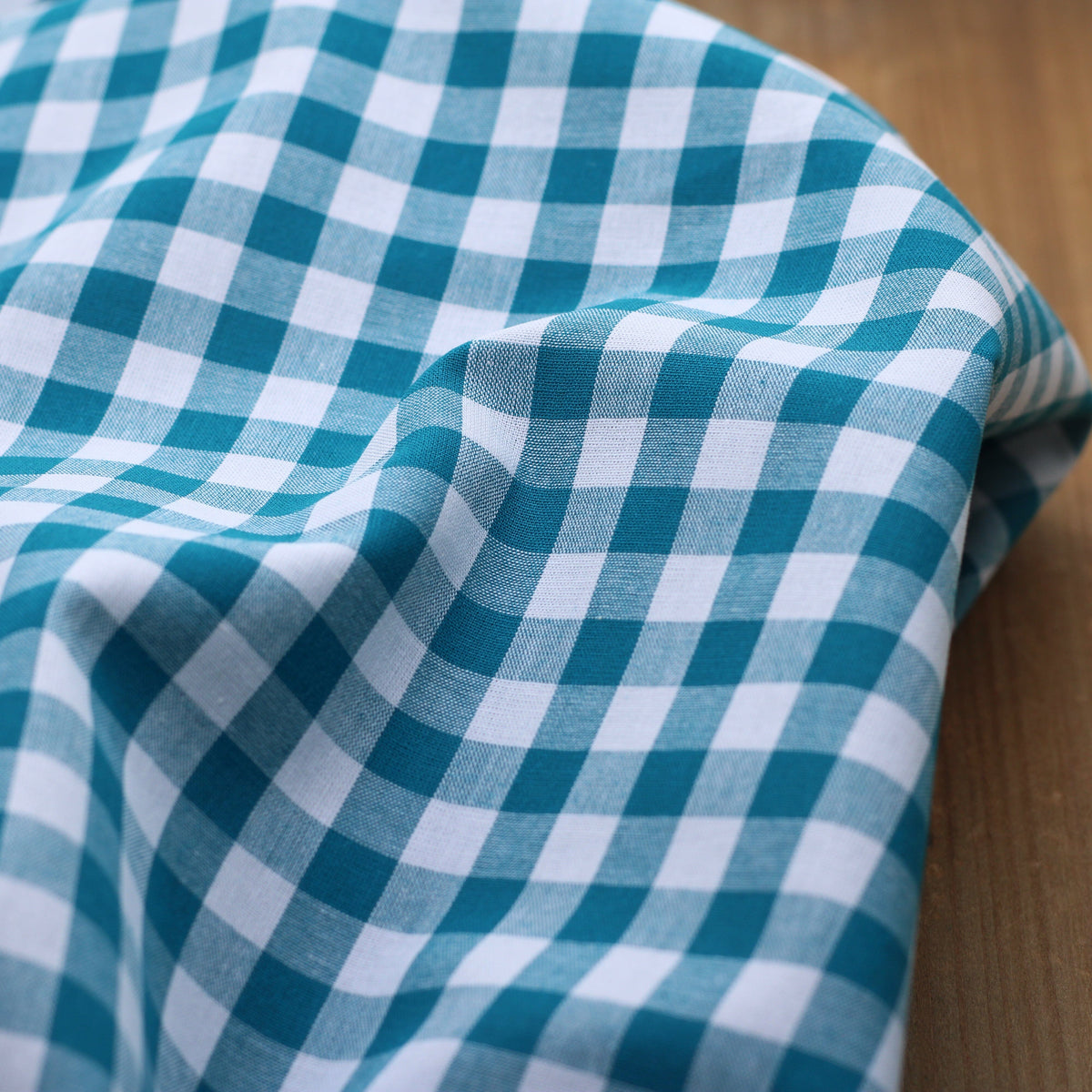 Tissu popeline de coton VICHY - Pétrole (Vendu x10cm) Tissus Sélection Gaspard & Léonie | Gaspard et Léonie Tissus en ligne et Mercerie à Toulouse