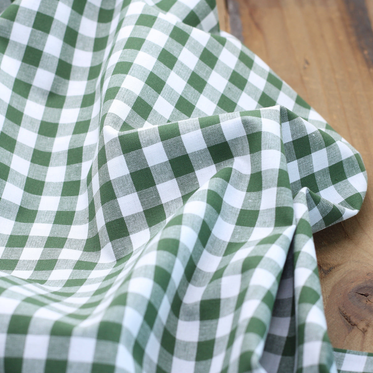 Tissu popeline de coton VICHY - Vert foret (Vendu x10cm) Tissus Sélection Gaspard & Léonie | Gaspard et Léonie Tissus en ligne et Mercerie à Toulouse
