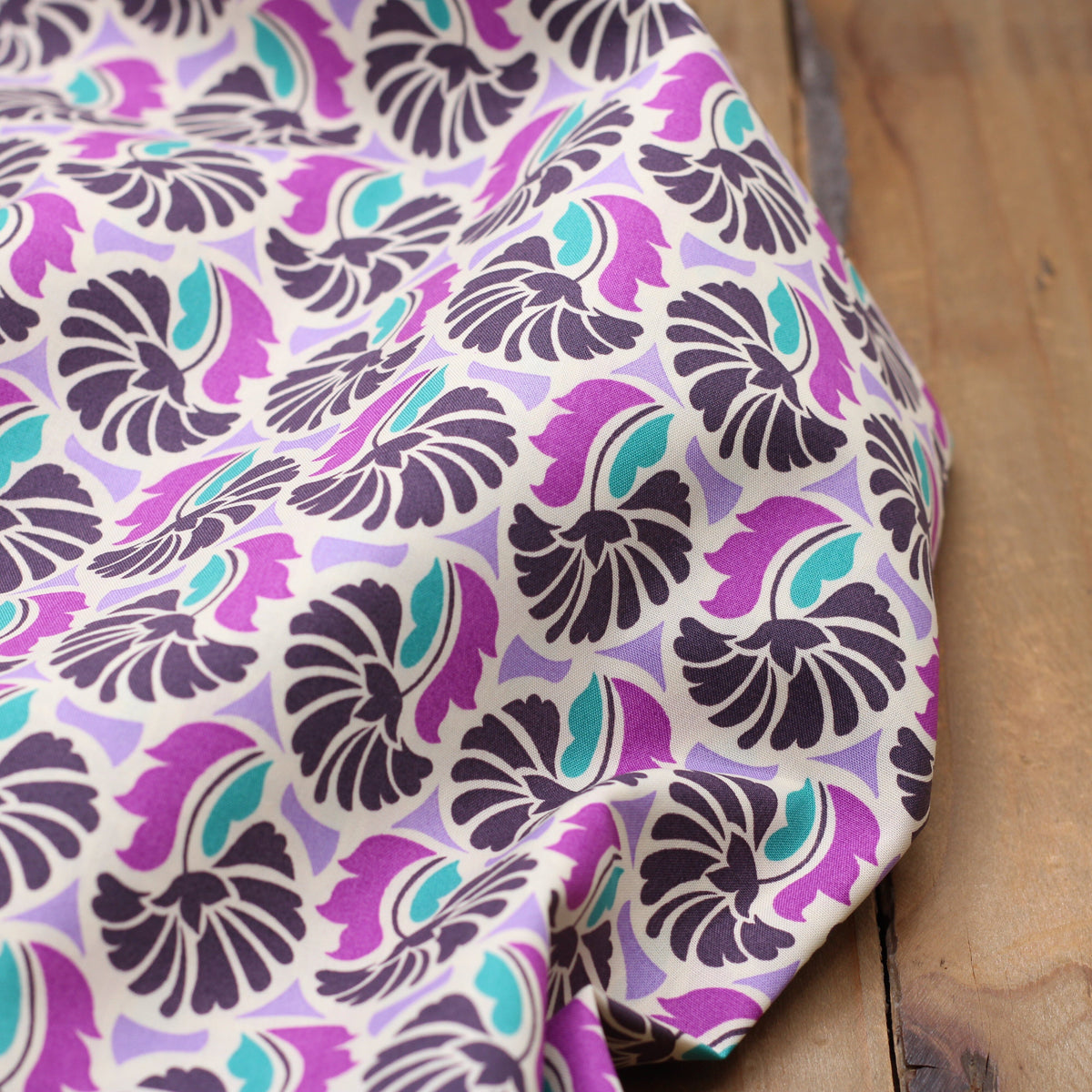 Tissu Popeline de coton - VINTAGE FLOWERS - Violet/Turquoise (Vendu x10cm) Tissus POPPY Design For You | Gaspard et Léonie Tissus en ligne et Mercerie à Toulouse