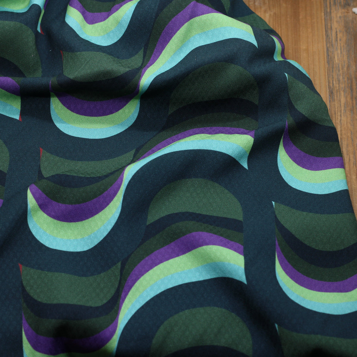 Tissu Viscose - JACQUARD ABSTRAIT WAVES - Vert (vendu x10cm) Tissus Sélection Gaspard & Léonie | Gaspard et Léonie Tissus en ligne et Mercerie à Toulouse