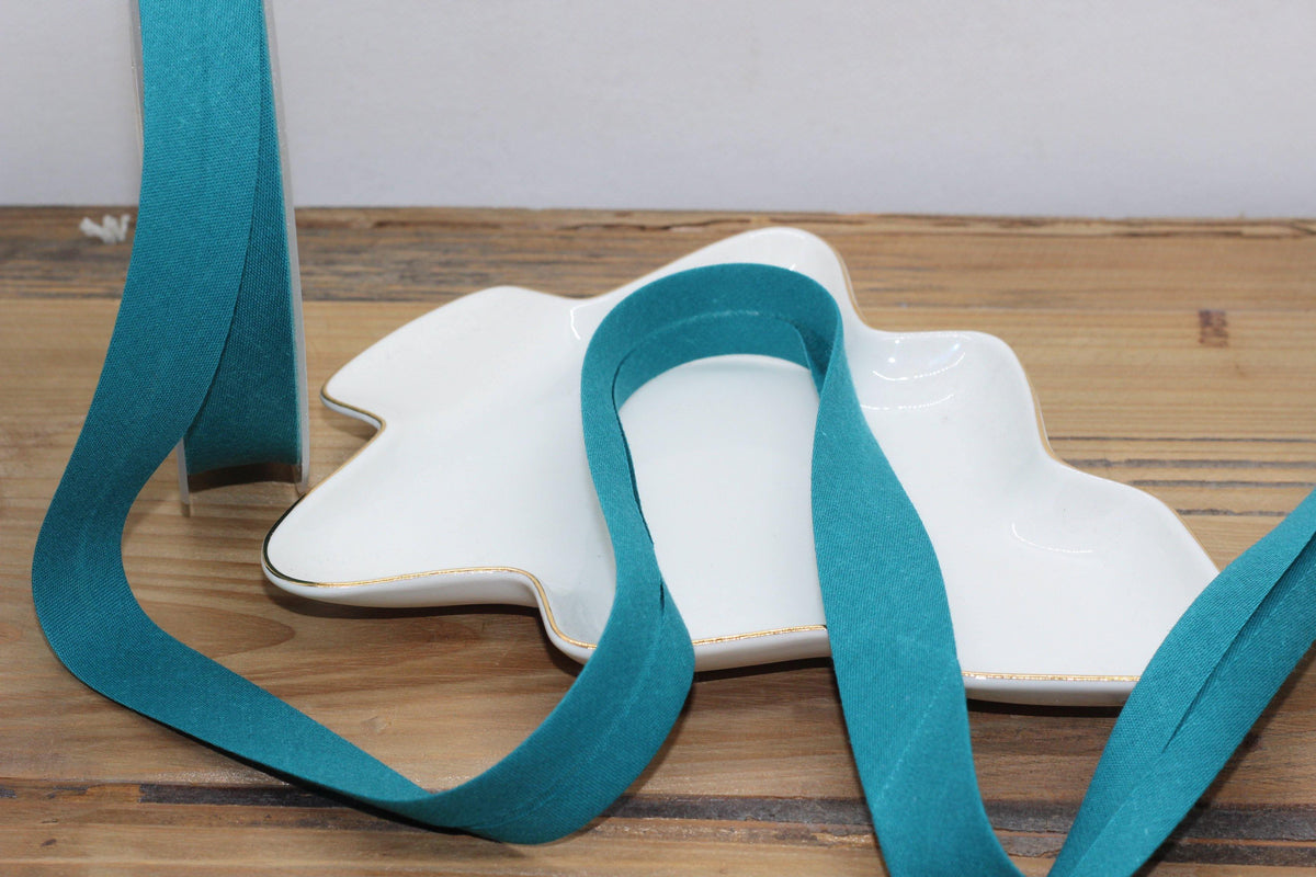 Biais Polycoton uni COL:59 20mm VERT(Vendu x10cm) - L'atelier de Gaspard et Léonie