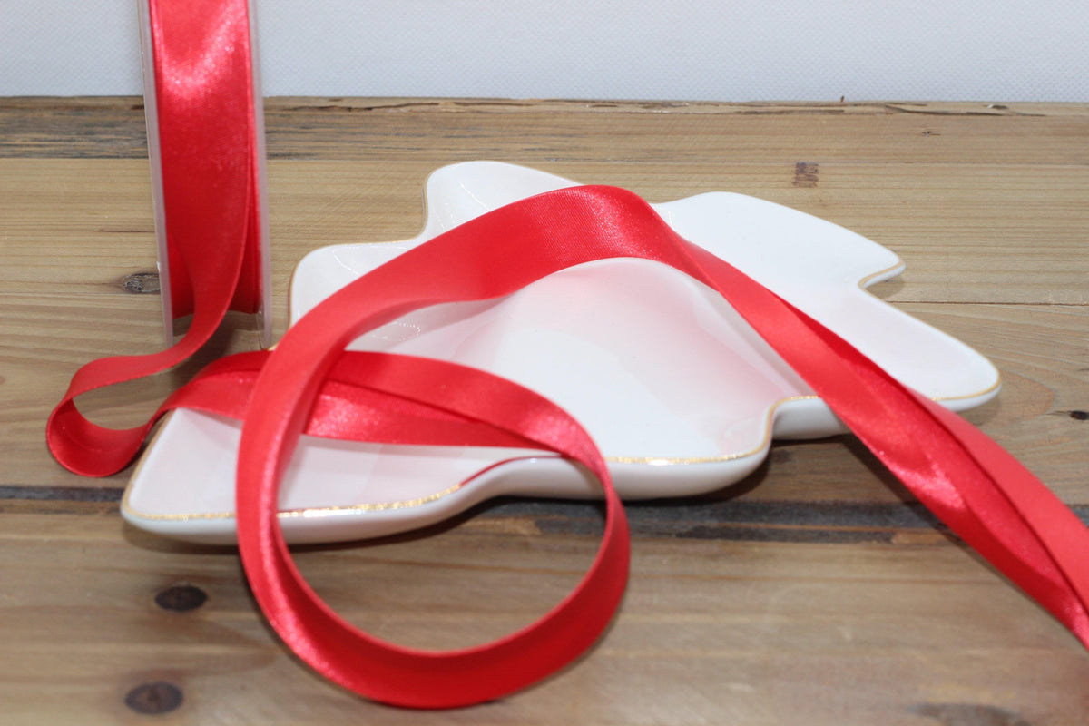 Biais Satin uni COL:8804 18mm Rouge (Vendu x10cm) - L'atelier de Gaspard et Léonie