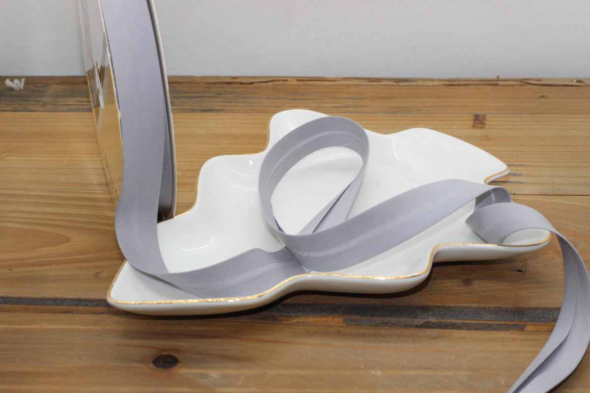 Biais Stretch Gris clair 18mm Col:8 (vendu x10cm) - L'atelier de Gaspard et Léonie