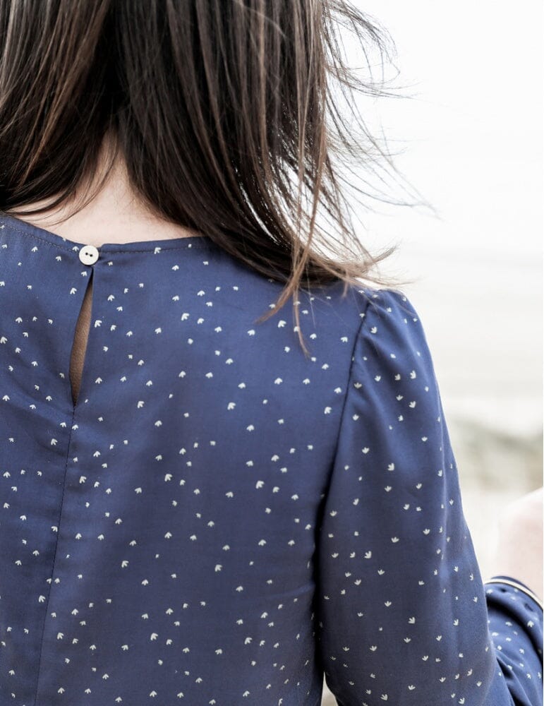 Blouse ou Robe HILDA Patron de couture pochette - Atelier SCÄMMIT Patron de couture ATELIER SCÄMMIT | Gaspard et Léonie Tissus en ligne et Mercerie à Toulouse