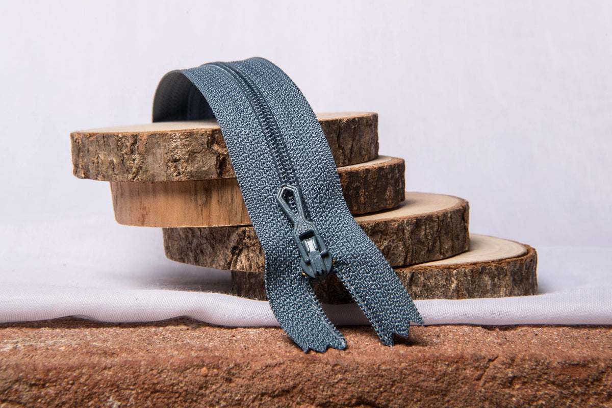 Fermeture Eclair Spirale GRIS- Non Séparable Z51 533 - L'atelier de Gaspard et Léonie