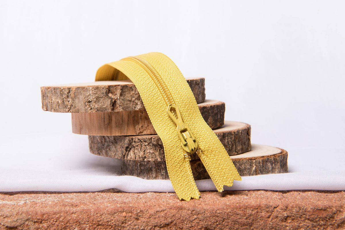 Fermeture Eclair Spirale Jaune Anis- Non Séparable Z51 685 - L'atelier de Gaspard et Léonie