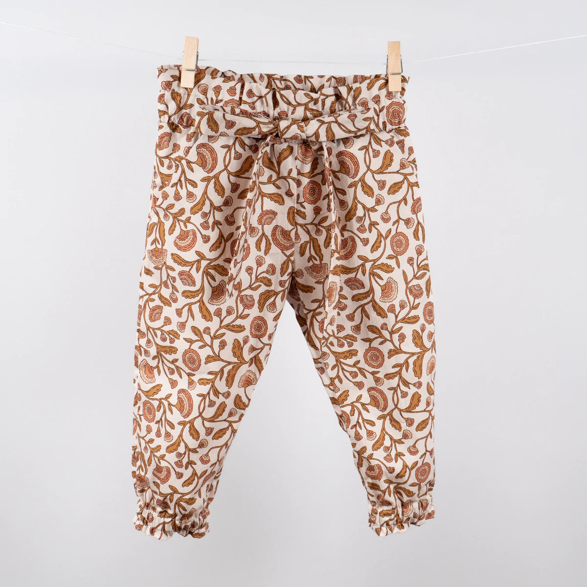Pantalon NEW YORK patron de couture pochette - IKATEE Patron de couture Ikatee | Gaspard et Léonie Tissus en ligne et Mercerie à Toulouse