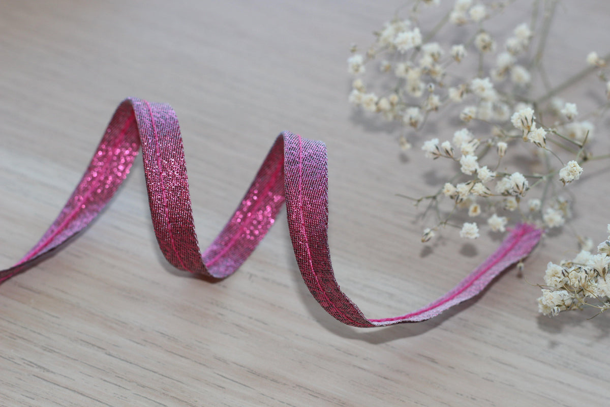 Passepoil Lamé rose fuchsia 10mm Col:3604 - L'atelier de Gaspard et Léonie