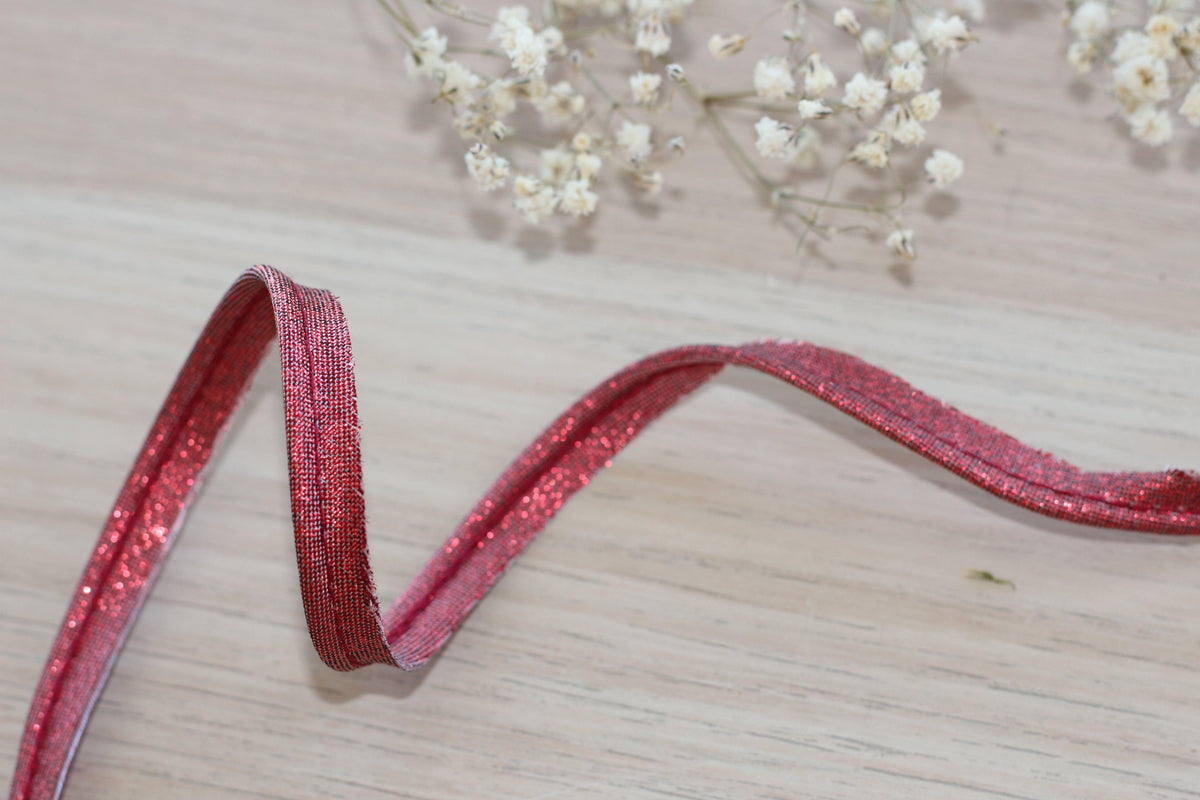 Passepoil Lamé rouge 10mm Col: 5181 - L'atelier de Gaspard et Léonie