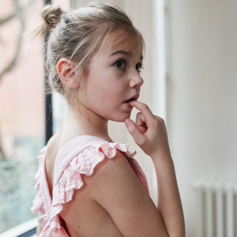 Robe tablier MILANO KIDS patron de couture pochette IKATEE Patron de couture Ikatee | Gaspard et Léonie Tissus en ligne et Mercerie à Toulouse