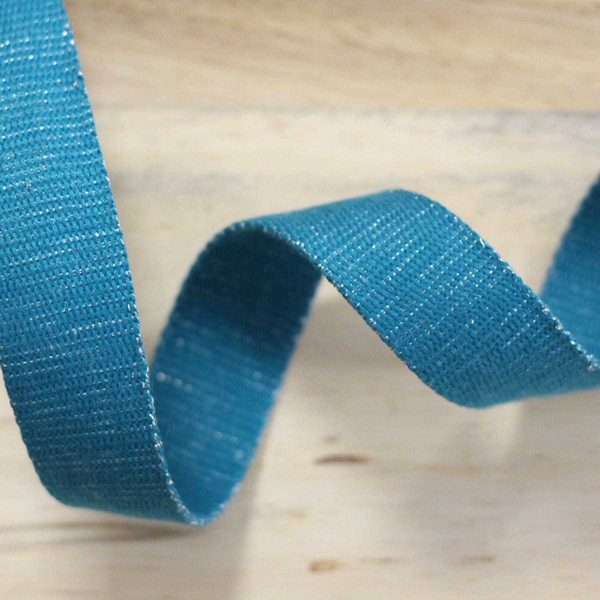 Sangle Métallisée Bleu Turquoise/Argent (Vendu x10cm) Mercerie Sélection Gaspard & Léonie | Gaspard et Léonie Tissus Mercerie Toulouse