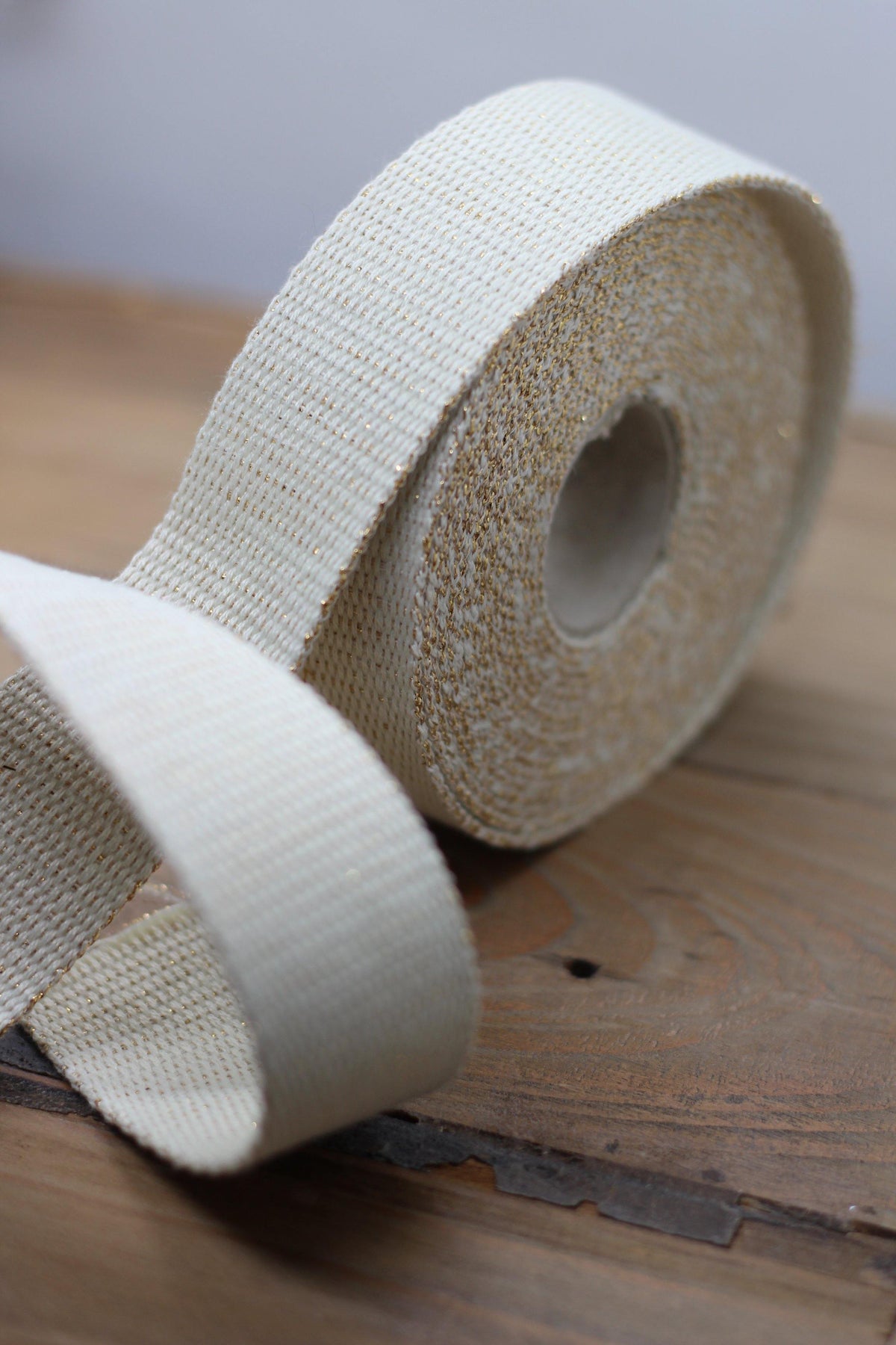Sangle Métallisée Ecru/Or (Vendu x10cm) - L'atelier de Gaspard et Léonie