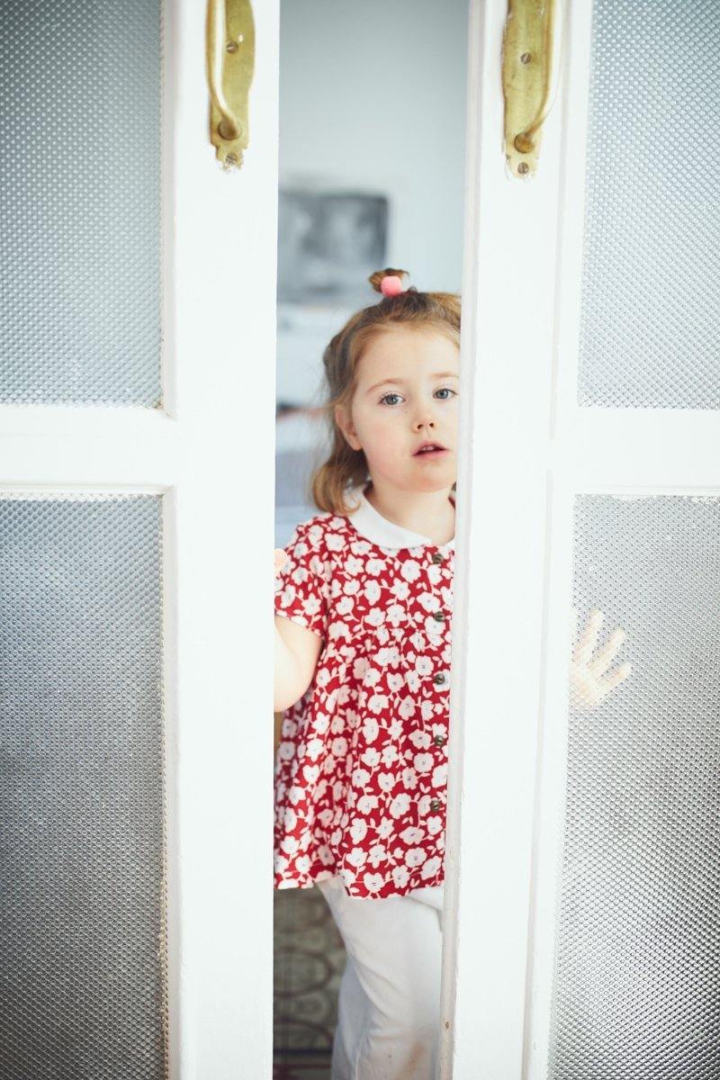 STOCKHOLM Blouse ou robe fille Patron de couture pochette - L'atelier de Gaspard et Léonie
